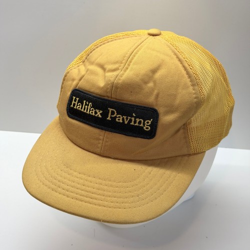 Cardinal hat trucker - hat, halifax